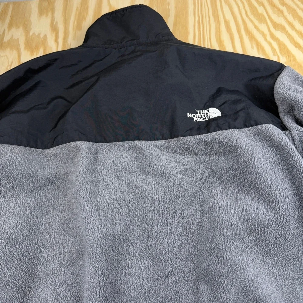 The North Face Denali Fleece Jacket Mens XL Gray Black Full Zip Heavyweight Coat